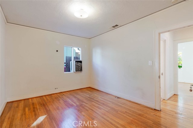 Detail Gallery Image 13 of 25 For 1221 Wesley Ave, Pasadena,  CA 91104 - 3 Beds | 2 Baths
