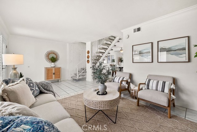 Detail Gallery Image 6 of 42 For 9736 Monte Carlo Cir, Huntington Beach,  CA 92646 - 4 Beds | 2/1 Baths