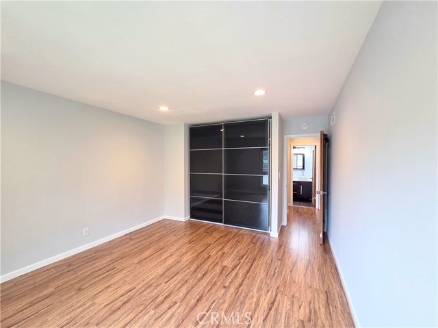 Detail Gallery Image 18 of 34 For 3701 Country Club Dr #3,  Long Beach,  CA 90807 - 2 Beds | 1/1 Baths