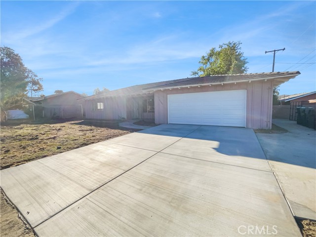 Detail Gallery Image 1 of 1 For 40425 Whittier Ave, Hemet,  CA 92544 - 2 Beds | 2 Baths