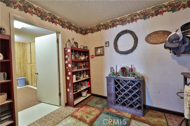 Detail Gallery Image 11 of 40 For 22972 Valley View Dr, Crestline,  CA 92325 - 4 Beds | 3 Baths