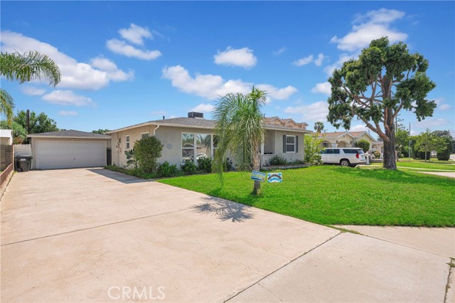 Detail Gallery Image 1 of 10 For 2500 E Walnut Creek Pkwy, West Covina,  CA 91791 - 4 Beds | 2/1 Baths