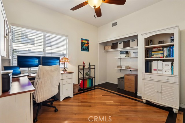 Detail Gallery Image 20 of 67 For 420 Somerset Cir, Corona,  CA 92879 - 5 Beds | 3 Baths