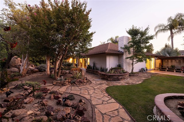 14192 Livingston Street, Tustin CA: https://media.crmls.org/medias/bb2c83b1-155a-45e1-a671-44e563ed5c01.jpg