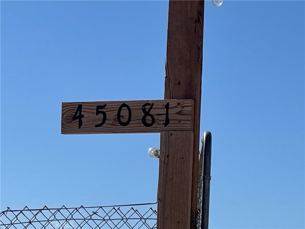 https://media.crmls.org/medias/bb2cb56f-6ae3-4d5d-b721-d6e1838f5398.jpg?preset=X-Large