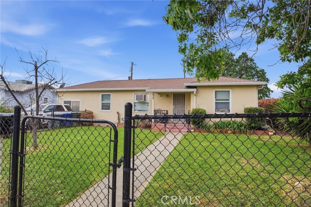 Detail Gallery Image 2 of 49 For 898 Yosemite Pkwy, Merced,  CA 95341 - 3 Beds | 1 Baths