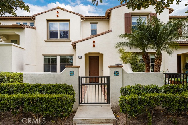 Detail Gallery Image 1 of 32 For 30 Strata, Irvine,  CA 92618 - 3 Beds | 2/1 Baths