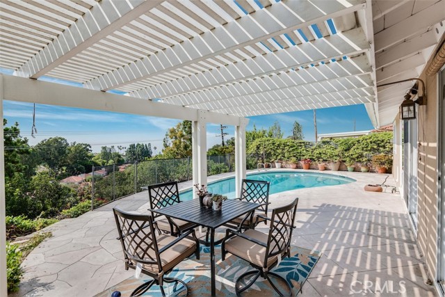 27105 Springcreek Road, Rancho Palos Verdes, California 90275, 4 Bedrooms Bedrooms, ,3 BathroomsBathrooms,Residential,Sold,Springcreek,PV21190601
