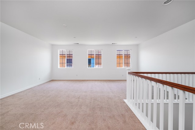 5662 Galasso Avenue, Fontana CA: https://media.crmls.org/medias/bb2d5a7d-5786-4220-a6bd-c6ca2b4c55a9.jpg