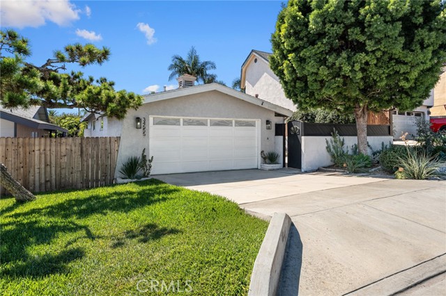 Detail Gallery Image 2 of 28 For 34555 Camino El Molino, Dana Point,  CA 92624 - 3 Beds | 2 Baths