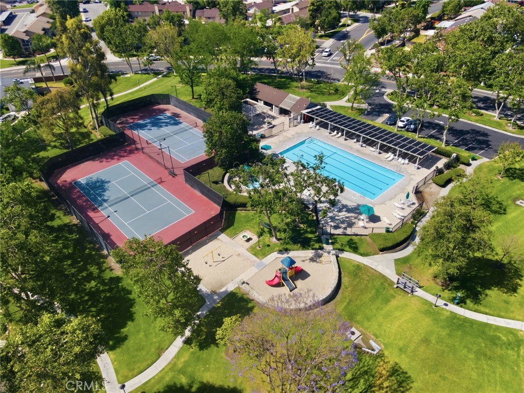 https://media.crmls.org/medias/bb2dbe22-0922-40cb-941a-54a822e5405d.jpg?preset=X-Large