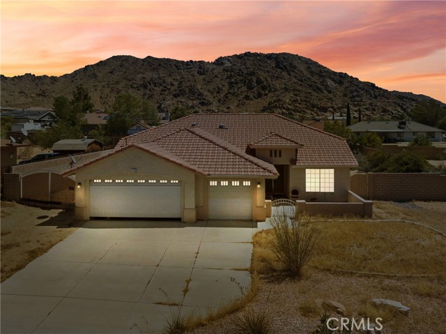 Detail Gallery Image 1 of 1 For 17383 Mesquite Rd, Apple Valley,  CA 92307 - 4 Beds | 2/1 Baths