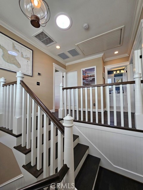 Detail Gallery Image 11 of 38 For 30 19th St, Hermosa Beach,  CA 90254 - 5 Beds | 4/1 Baths