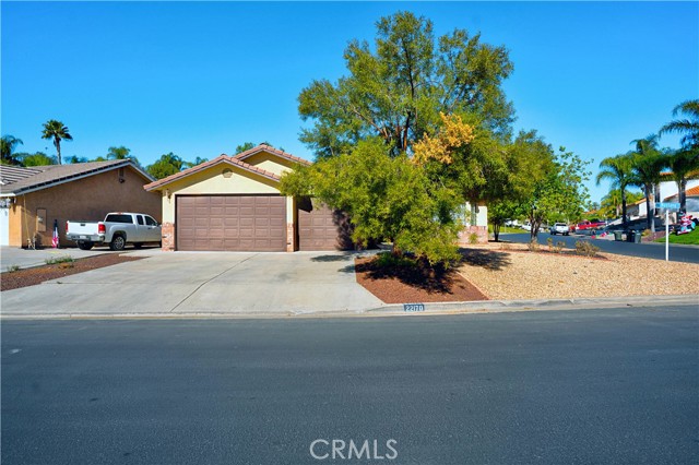 Detail Gallery Image 4 of 33 For 22170 Mustang Ct, Canyon Lake,  CA 92585 - 3 Beds | 2 Baths