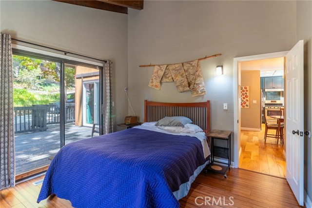 Detail Gallery Image 14 of 30 For 31045 Valley Oak Dr, Running Springs,  CA 92382 - 2 Beds | 2 Baths