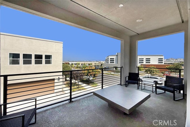 181 Abacus, Irvine CA: https://media.crmls.org/medias/bb2f84f0-5d47-47d7-b685-dcc349cc9f15.jpg