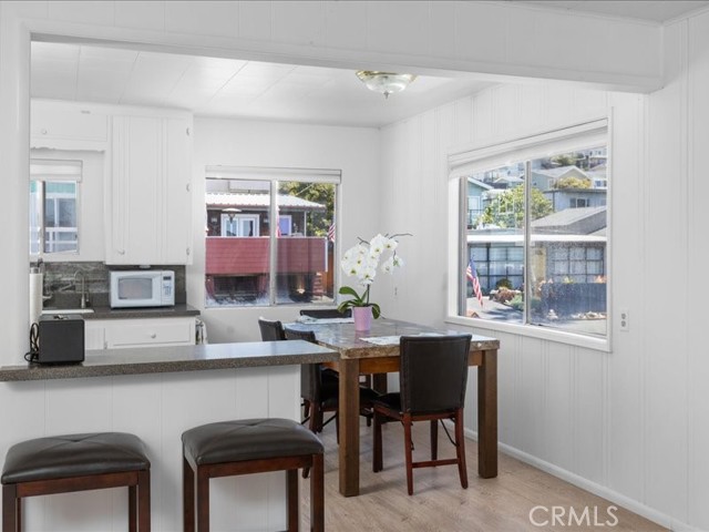 2770 Orville Avenue, Cayucos CA: https://media.crmls.org/medias/bb2ff086-585b-4e07-8c0e-2a144da006f4.jpg