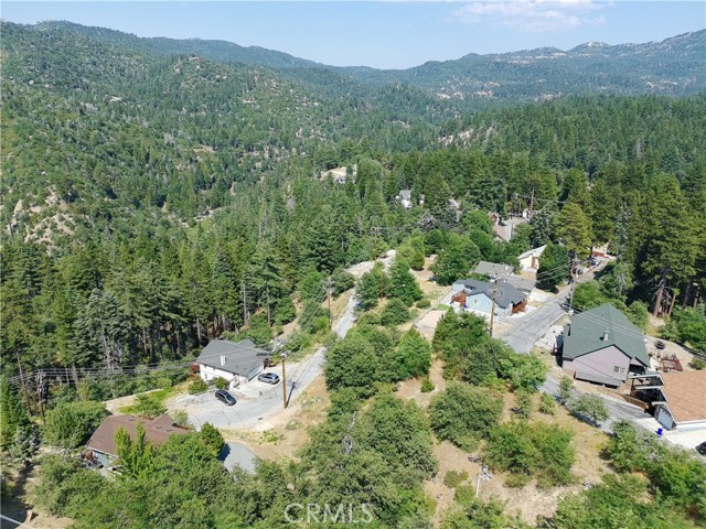 Detail Gallery Image 12 of 30 For 31912 Encina Way, Running Springs,  CA 92382 - – Beds | – Baths