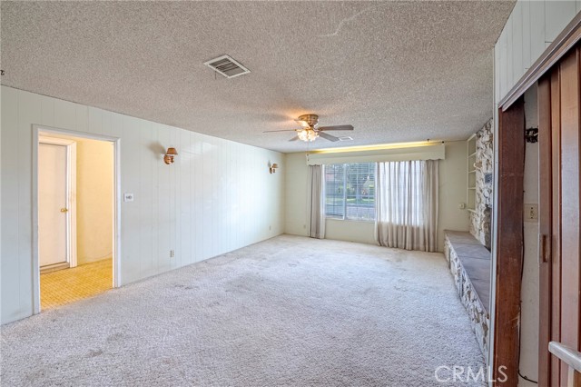 1640 Shirley Street, Merced CA: https://media.crmls.org/medias/bb301088-170d-4eb0-9253-c51afd8eb918.jpg