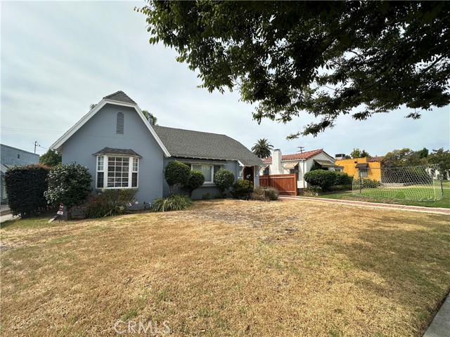 Detail Gallery Image 2 of 22 For 2166 Casa Grande St, Pasadena,  CA 91104 - 3 Beds | 2 Baths