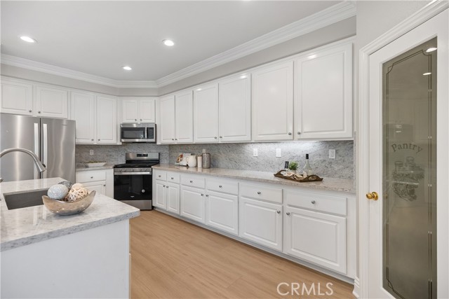 Detail Gallery Image 12 of 48 For 22 Apple Valley, Irvine,  CA 92602 - 4 Beds | 2/1 Baths