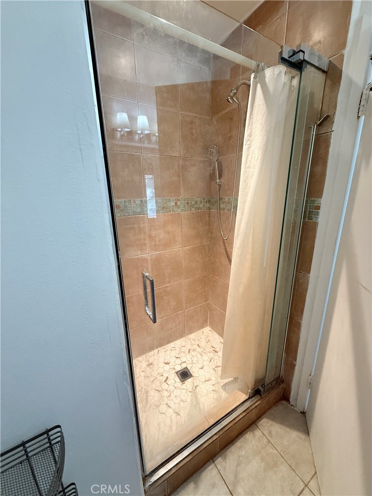 https://media.crmls.org/medias/bb308252-7ab9-4905-9c09-bb0b9a343189.jpg?preset=X-Large
