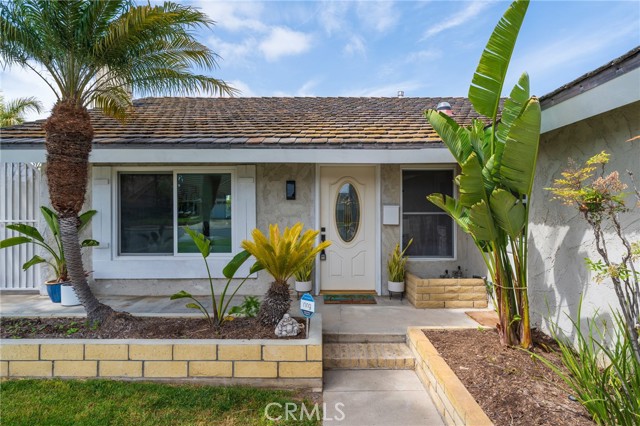 Detail Gallery Image 5 of 50 For 9821 Kite Dr, Huntington Beach,  CA 92646 - 3 Beds | 2 Baths