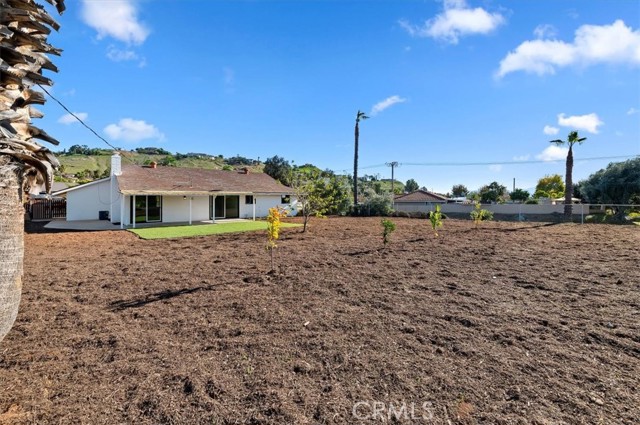 Detail Gallery Image 31 of 32 For 7695 Lakeside Dr, Jurupa Valley,  CA 92509 - 3 Beds | 2 Baths