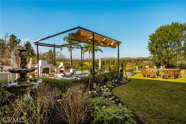 Detail Gallery Image 13 of 34 For 9821 Brentwood Dr, North Tustin,  CA 92705 - 3 Beds | 3/1 Baths