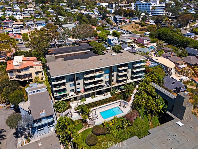 Detail Gallery Image 35 of 43 For 31755 Coast #403,  Laguna Beach,  CA 92651 - 2 Beds | 2 Baths