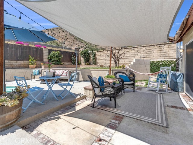 Detail Gallery Image 21 of 26 For 29351 Abelia Rd, Canyon Country,  CA 91387 - 3 Beds | 2 Baths