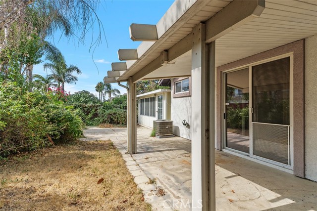 9523 Sunglow Ct., Rancho Cucamonga CA: https://media.crmls.org/medias/bb33ff1f-815f-4937-aeed-654e887c66ce.jpg