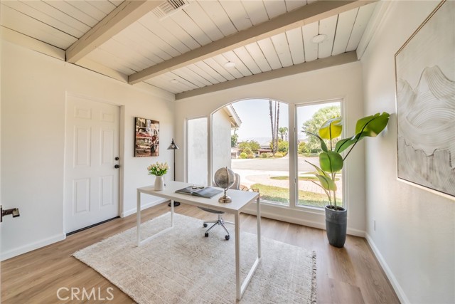 306 Felisa Court, Redlands CA: https://media.crmls.org/medias/bb342b32-1ce8-4630-9aa8-4d72537bd1df.jpg
