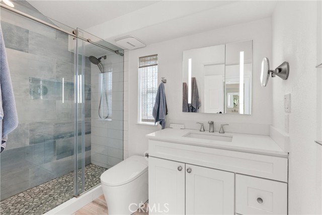 Detail Gallery Image 18 of 34 For 11 Bolivar St, Newport Beach,  CA 92663 - 2 Beds | 2 Baths