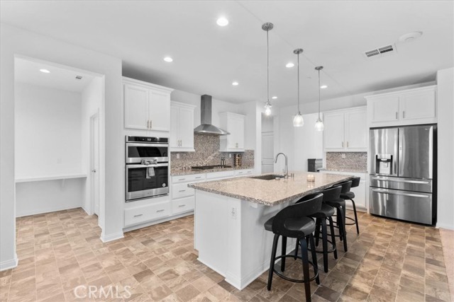 Detail Gallery Image 12 of 43 For 29579 Laredo Cir, Menifee,  CA 92584 - 5 Beds | 4 Baths