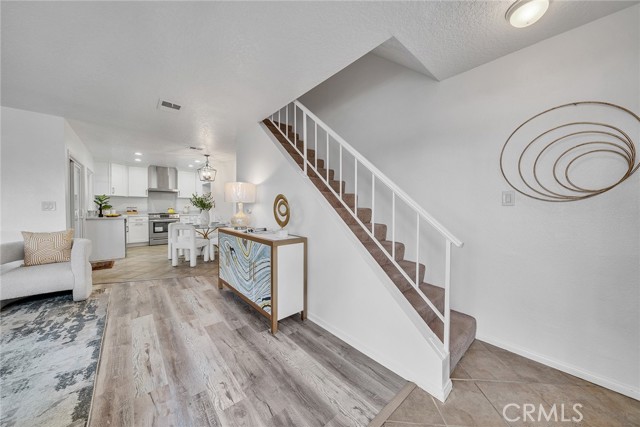 Detail Gallery Image 12 of 34 For 1200 Elm Ave a,  San Gabriel,  CA 91775 - 3 Beds | 2/1 Baths