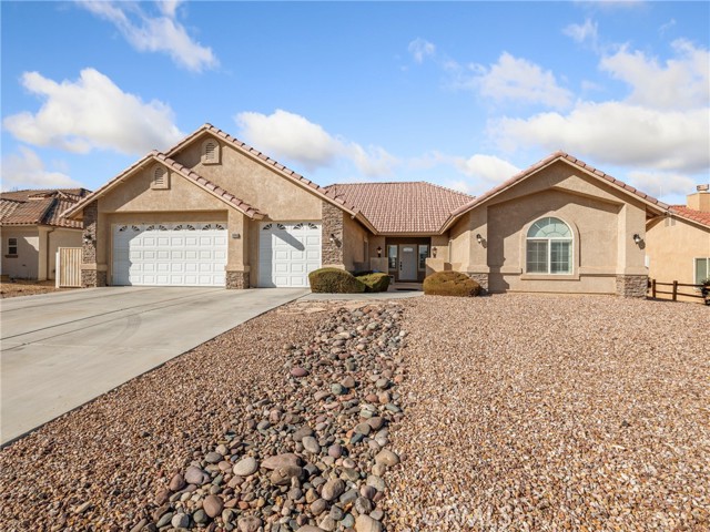 Image 4 of 50 For 14096 Branding Iron Drive