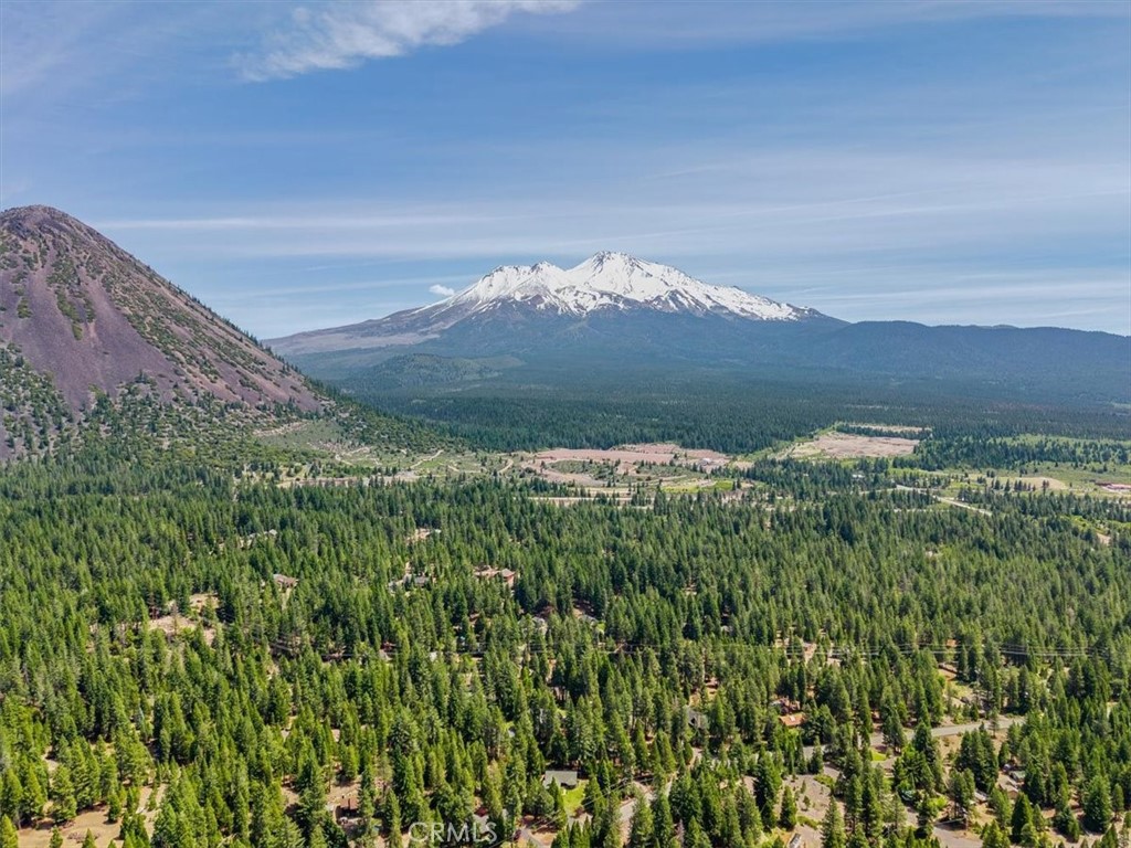 https://media.crmls.org/medias/bb355366-3710-4b4a-bd57-649dc81f32f9.jpg?preset=X-Large