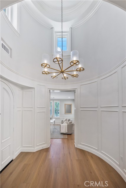 9 Whitford, Irvine CA: https://media.crmls.org/medias/bb35b240-fdd0-433a-ab50-8ea4a98c5de3.jpg