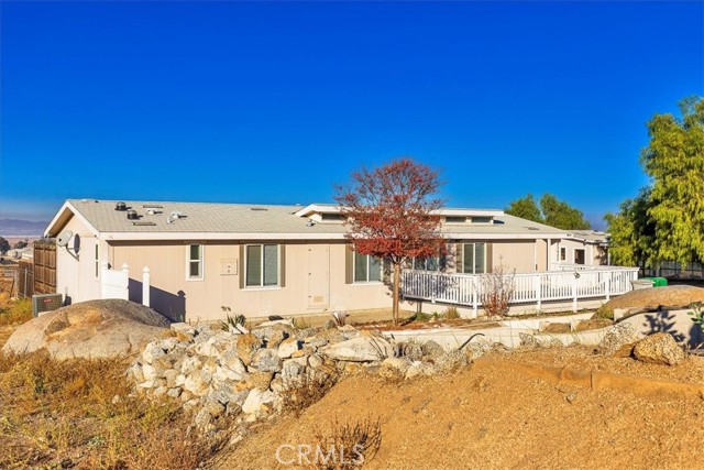 Detail Gallery Image 2 of 30 For 23925 Menifee Rd, Nuevo,  CA 92567 - 2 Beds | 2 Baths