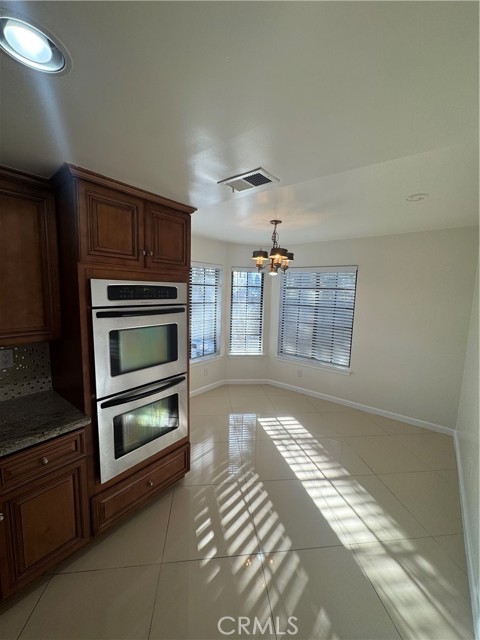 Detail Gallery Image 12 of 28 For 11445 Etiwanda, Porter Ranch,  CA 91326 - 4 Beds | 3 Baths