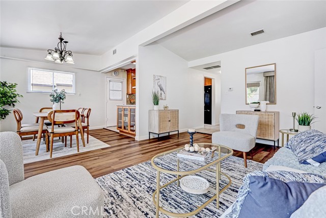 Detail Gallery Image 5 of 30 For 5102 W Carson St, Torrance,  CA 90503 - 3 Beds | 2 Baths