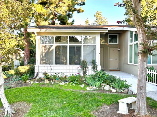 Detail Gallery Image 1 of 16 For 267 Avenida Sevilla Ave a,  Laguna Woods,  CA 92637 - 2 Beds | 2 Baths