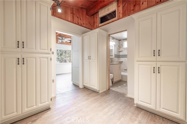 Detail Gallery Image 12 of 35 For 600 Moreno Ln, Sugarloaf,  CA 92386 - 4 Beds | 2 Baths