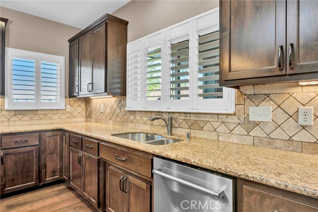 Detail Gallery Image 14 of 31 For 15384 Summit Bld, Cobb,  CA 95426 - 3 Beds | 2/1 Baths