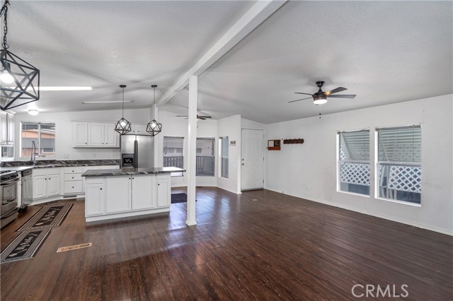 Detail Gallery Image 12 of 31 For 43531 Acacia Ave #54,  Hemet,  CA 92544 - 2 Beds | 2 Baths