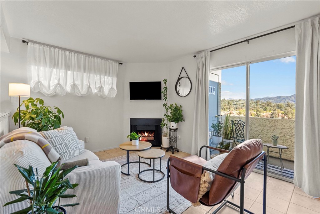 18209 Sierra Highway #88