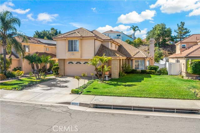 Detail Gallery Image 4 of 47 For 23249 Joaquin Ridge Dr, Murrieta,  CA 92562 - 4 Beds | 2/1 Baths