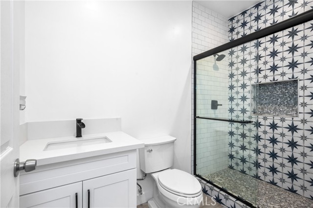 Detail Gallery Image 12 of 32 For 10857 Morrison #1/2,  North Hollywood,  CA 91601 - 4 Beds | 3 Baths