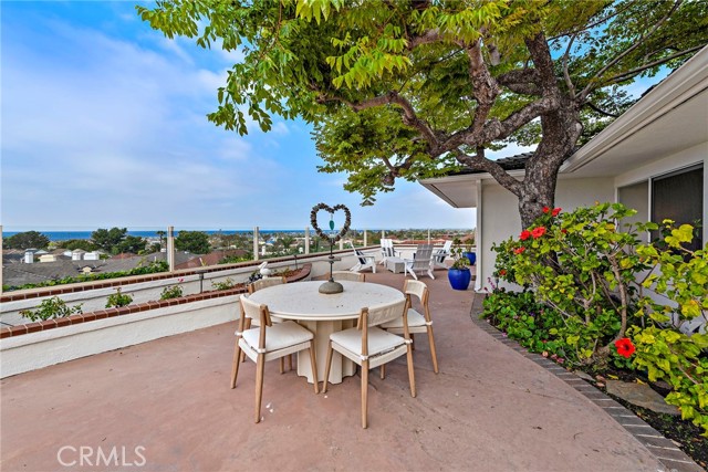 Detail Gallery Image 44 of 61 For 2519 Harbor View Dr, Corona Del Mar,  CA 92625 - 4 Beds | 2/1 Baths